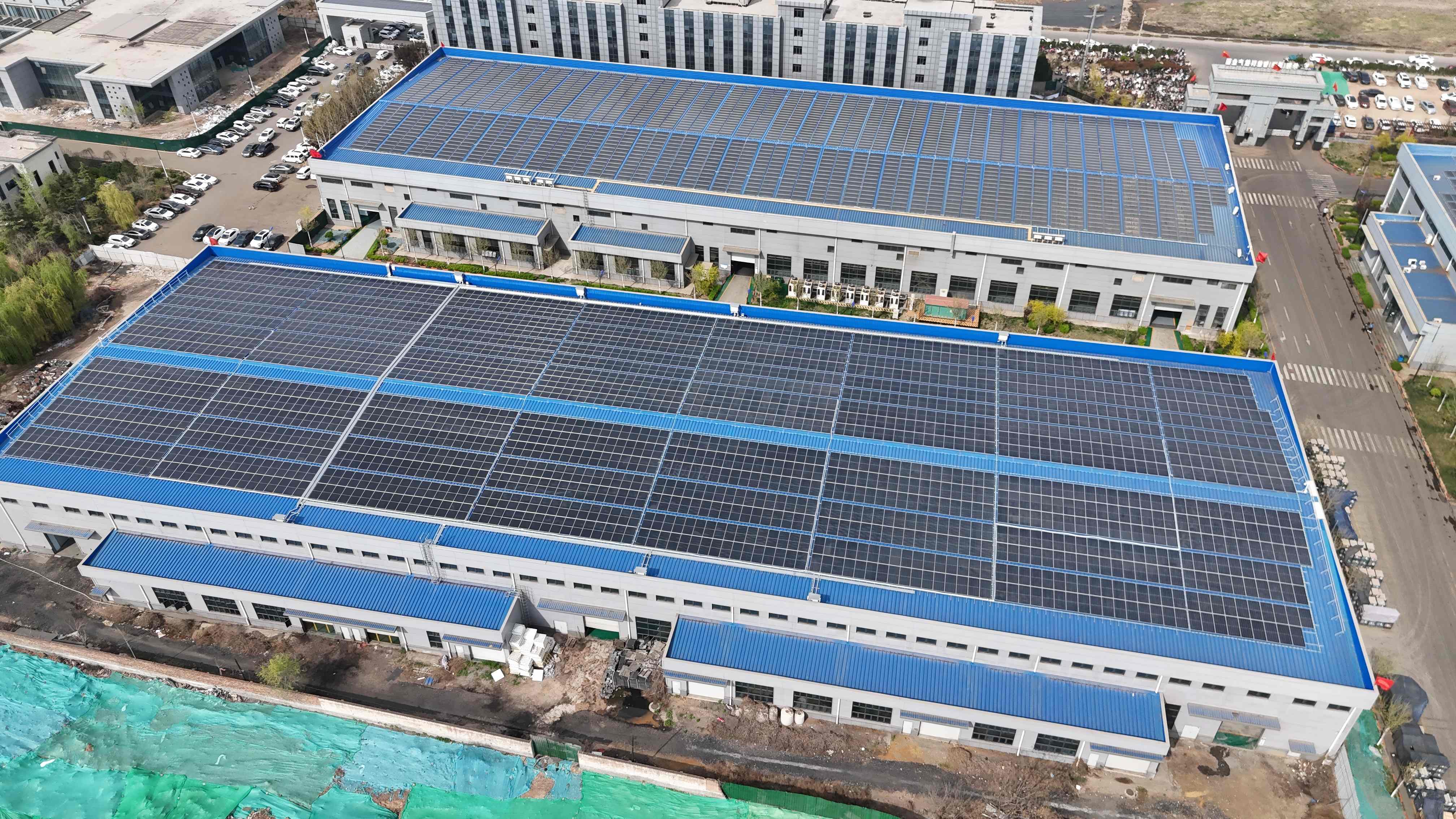 “Green electricity cost reduction+ energy conservation and carbon reduction” Midea New Energy& Huaxiang Group photovoltaic project connected to the grid for power generation